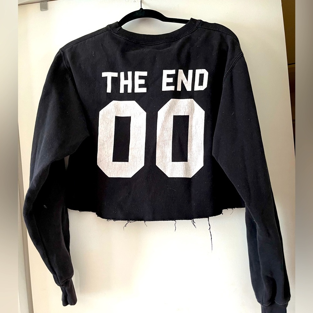 Brandy Melville cropped sweater